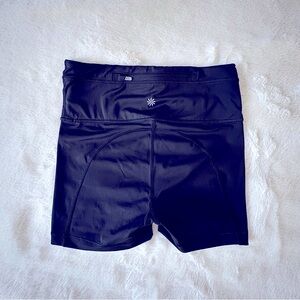 Athleta Black Accelerate Shortie